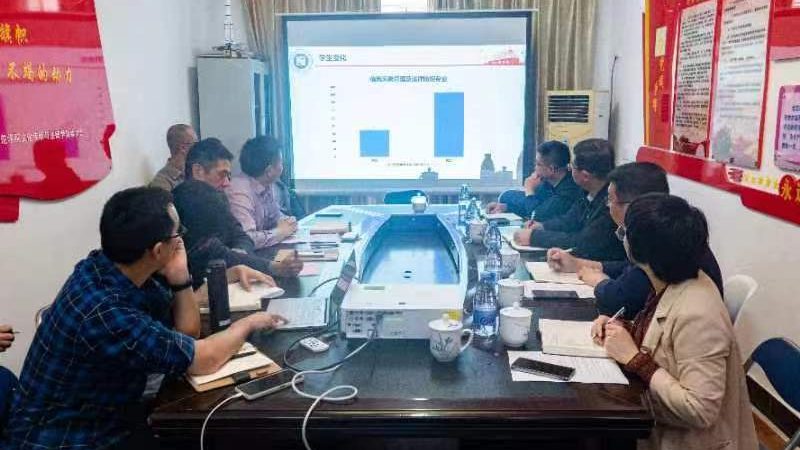 抖音直播代运营：自运营与代运营的优劣对比
